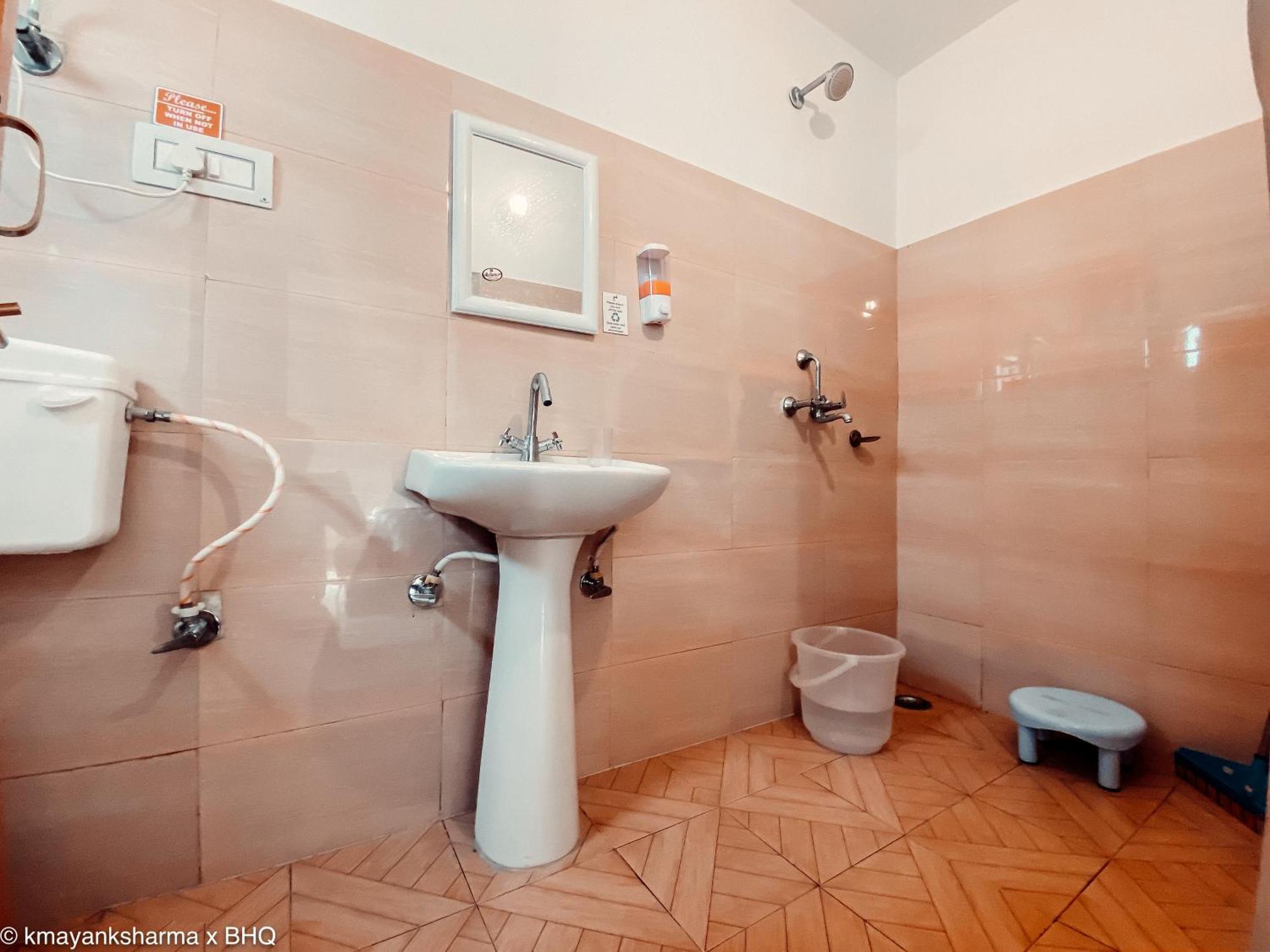 Backpackers Headquarter Manali Hostel Phòng bức ảnh